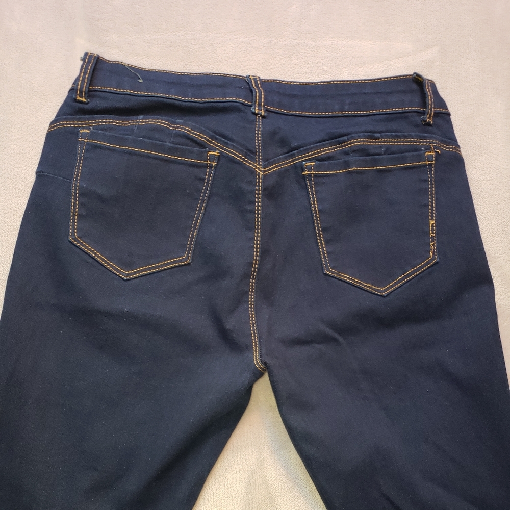 Jeans - Picture 2 of 2